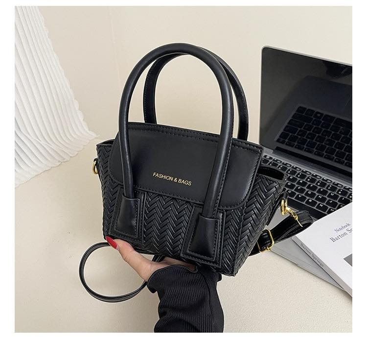 حقيبة أزياء تيروي